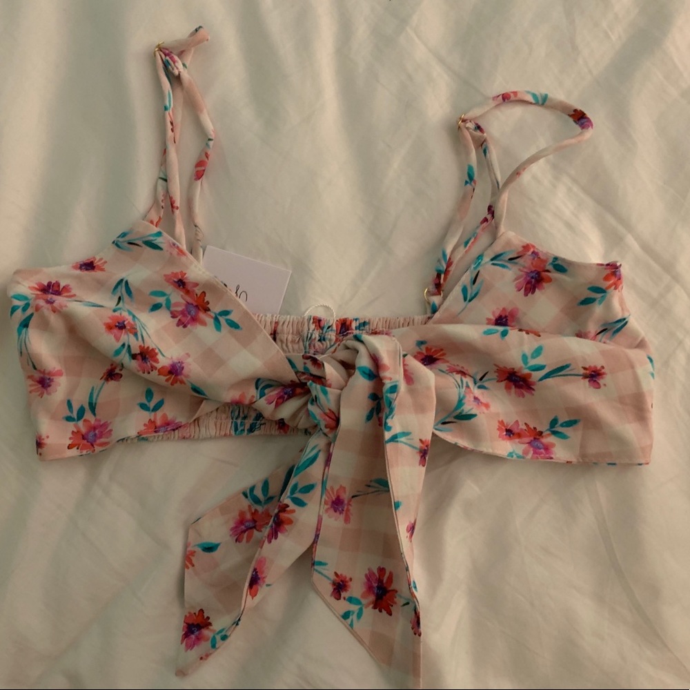 NWT Lovers and Friends Cacia top - Picture 6 of 6